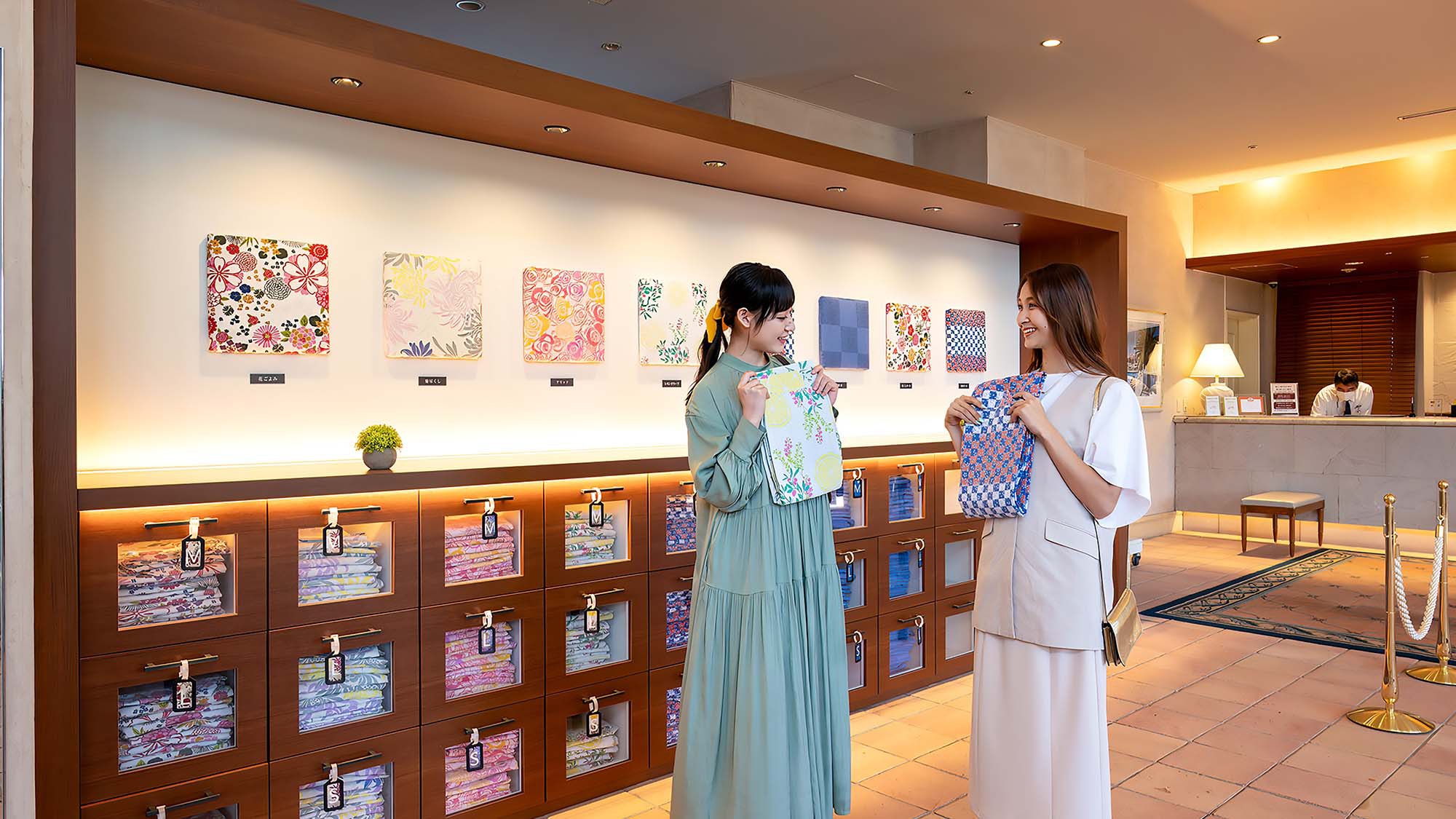 【グルメプラン】豪華海鮮焼き（活〆鮑・ホタテ・ミナミイセエビ）付1泊2食 基本バイキングプラン