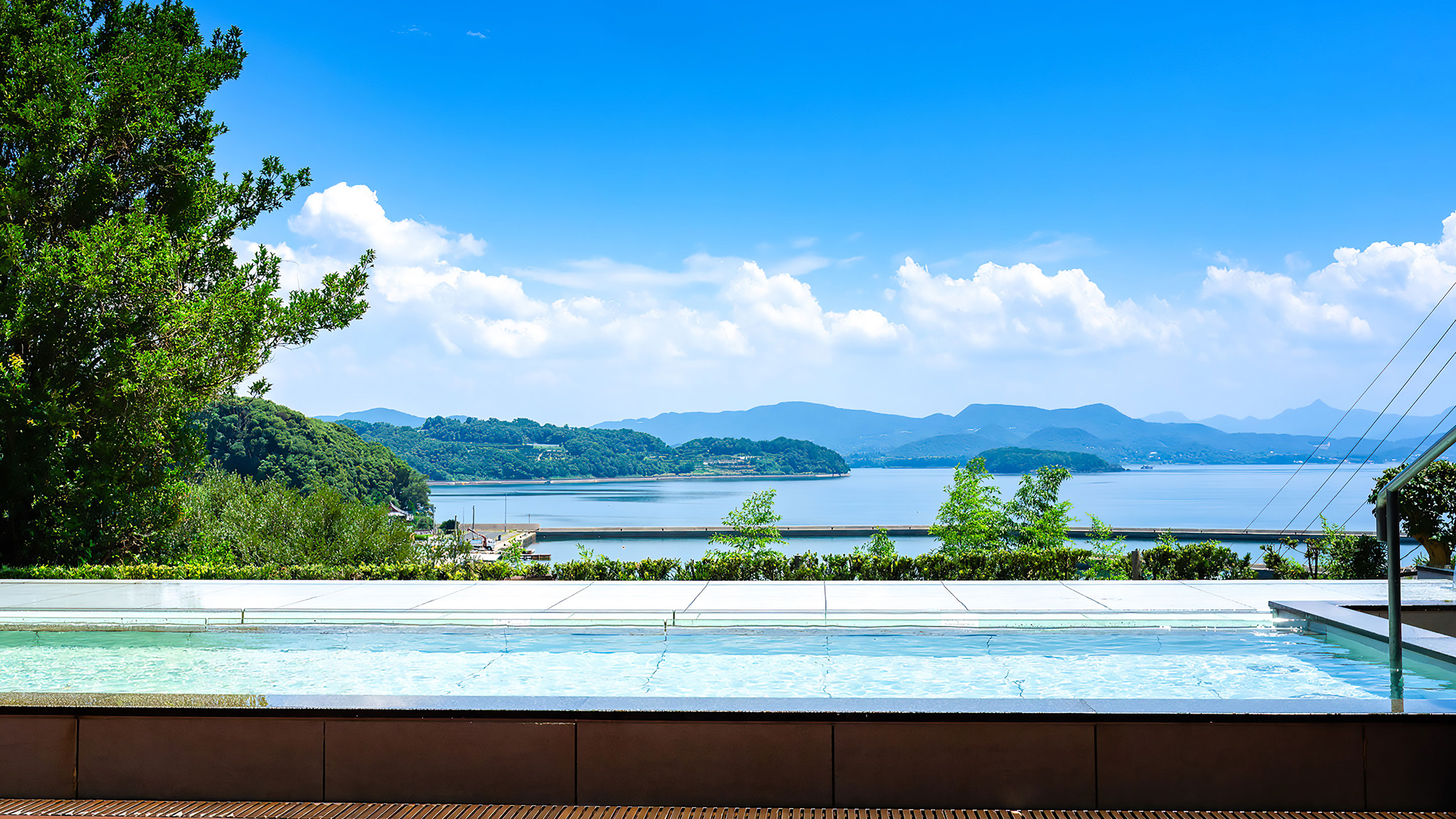 女性_露天風呂※イメージ