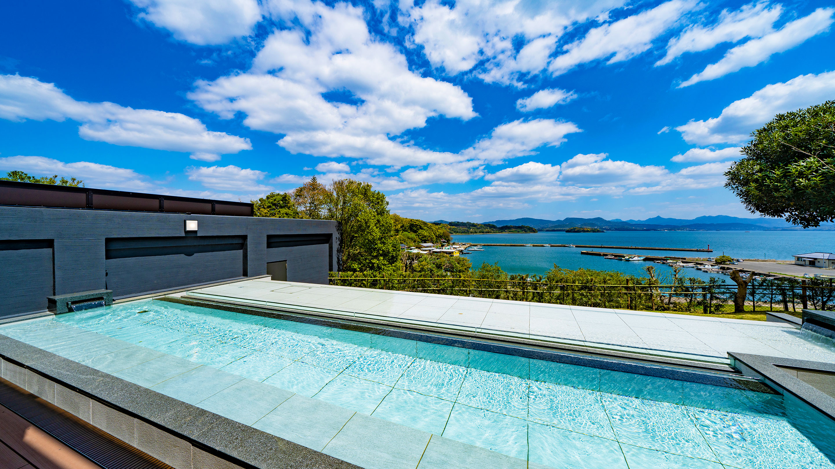 女性_露天風呂※イメージ