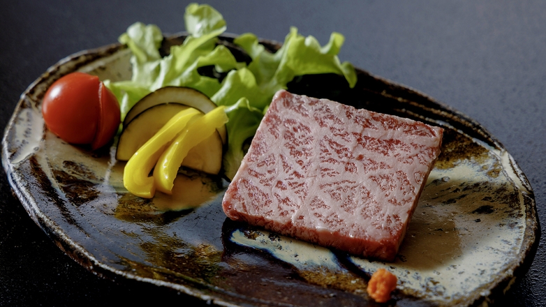 【当館おすすめ】五島の伊勢海老の活き造りと佐賀牛の網焼きを愉しむ◆個室でお食事