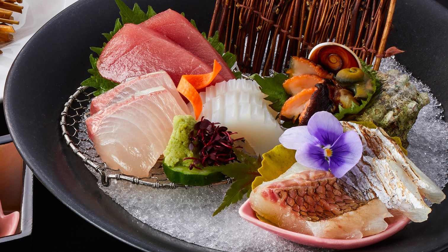 【卒業旅行応援】春休みスペシャル3大特典付プラン！色ゆかた＆レイトアウト＆館内券500円付／浜会席
