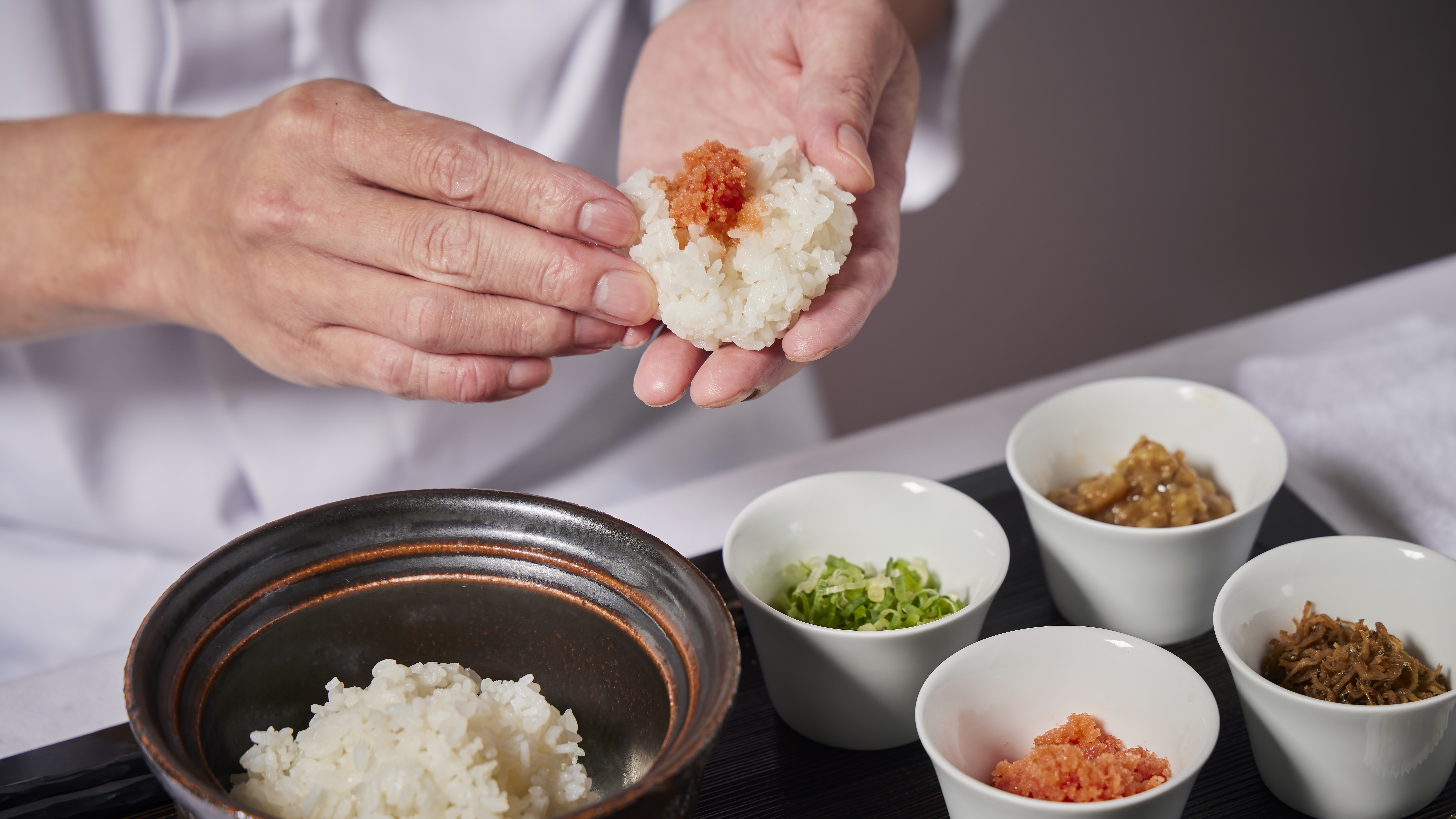 【朝食_ブッフェ】ライブキッチン　手作り小むすび