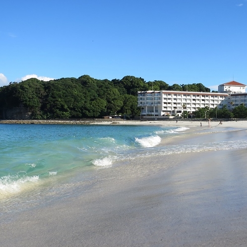 【外観】早朝は海の色が一段と青く散策がおすすめです★