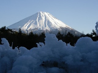 樹氷と富士山