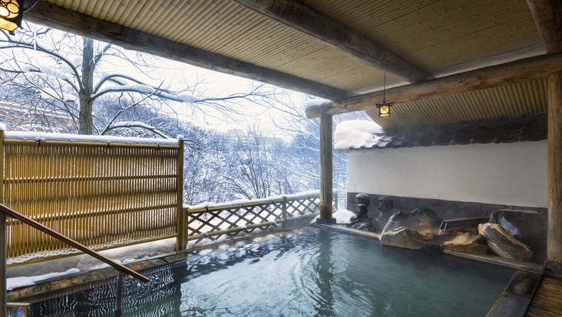 【室数限定】冬のおこもり旅〜アーリーチェックイン14時＆館内利用券付き／ご予約は11月まで【金の月】