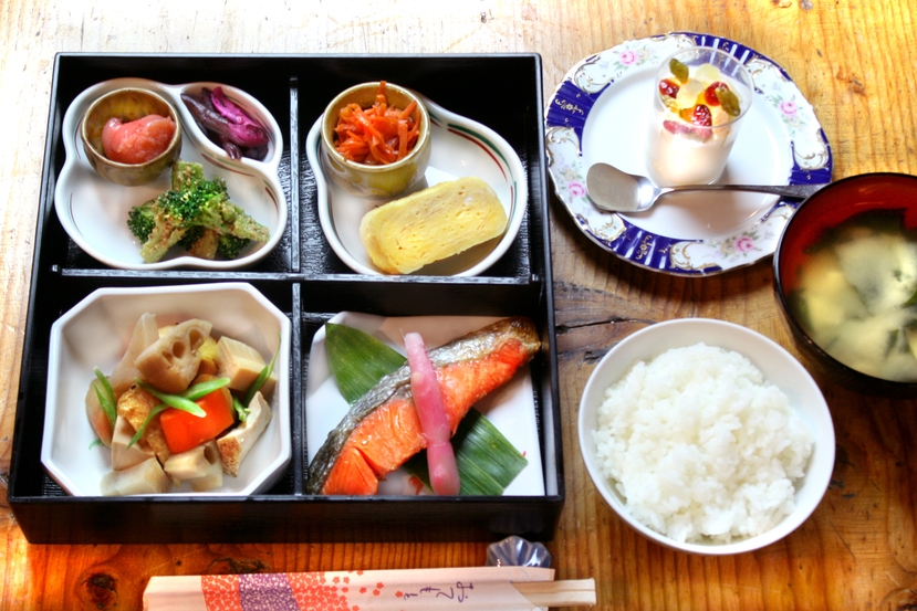 洋食、和食から選べる朝食付きプラン