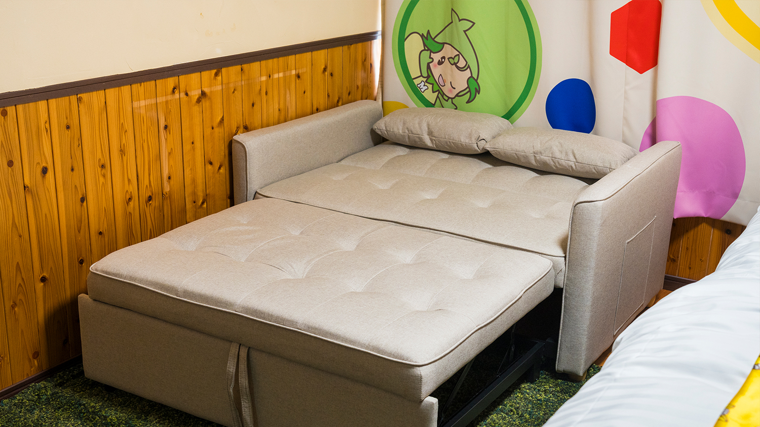 メルヘンルーム／3名以上はソファーベッド・ベッド2台をくっつけての対応になります