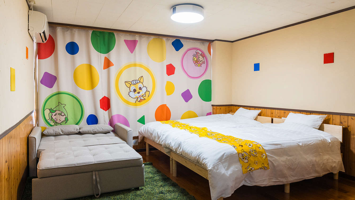 メルヘンルーム／3名以上はソファーベッド・ベッド2台をくっつけての対応になります