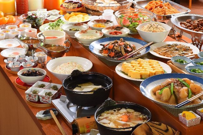 【シングル2名利用限定プラン】朝食付●平日日替わり夕食無料●サウナ付温泉＆駐車場無料