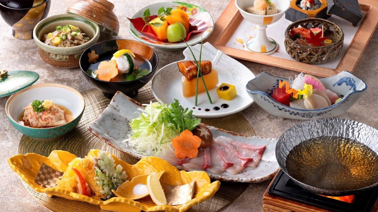【一泊二食付き】季節の食材を味わう懐石「有楽懐石・彩」プラン