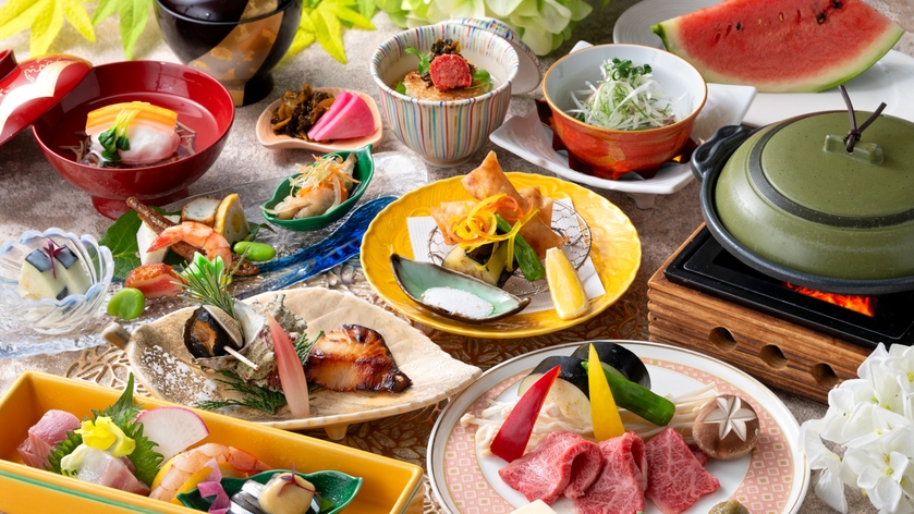 【一泊二食付き】季節の食材を味わう懐石「有楽懐石・彩」プラン