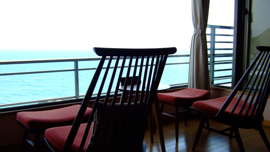 最上階７Ｆ/絶景・大島＆海を一望出来る客室１０畳和室＋広縁