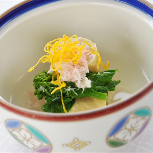 菜の花道明寺蒸し蟹餡かけ