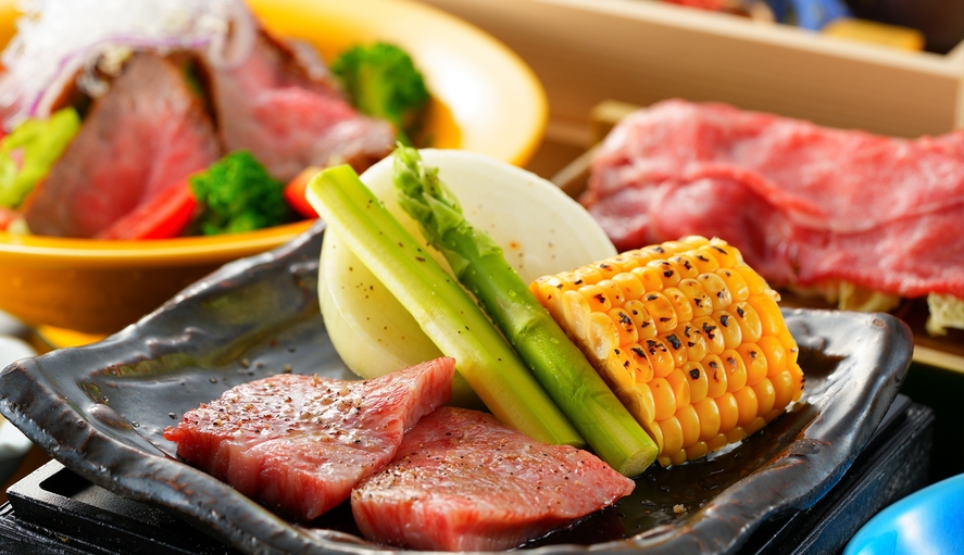 【新登場】★夕食は一回出し贅沢ver.★佐賀和牛御膳に伊勢海老の造盛り〜※夕食は19時スタート