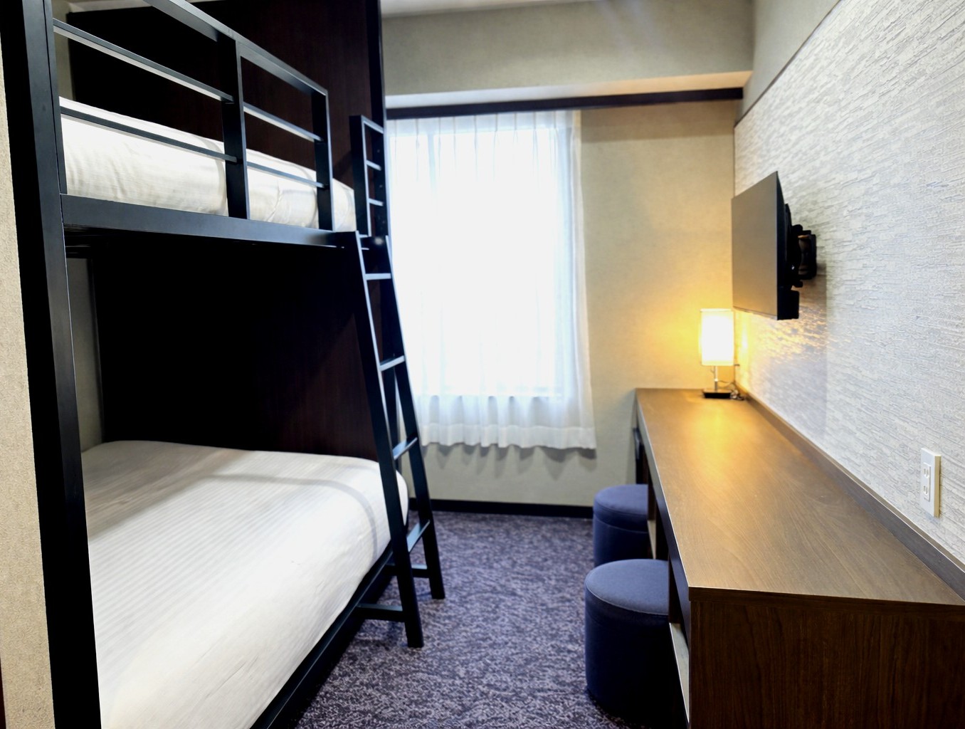 クラシック2段ベッドルームマウンテンビュー