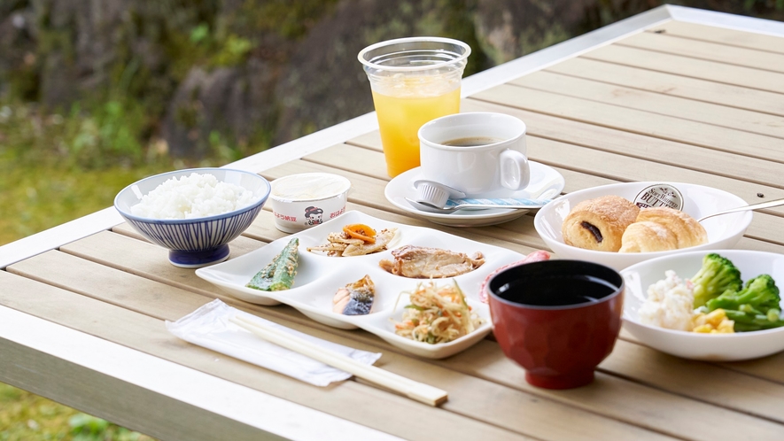 朝食バイキング