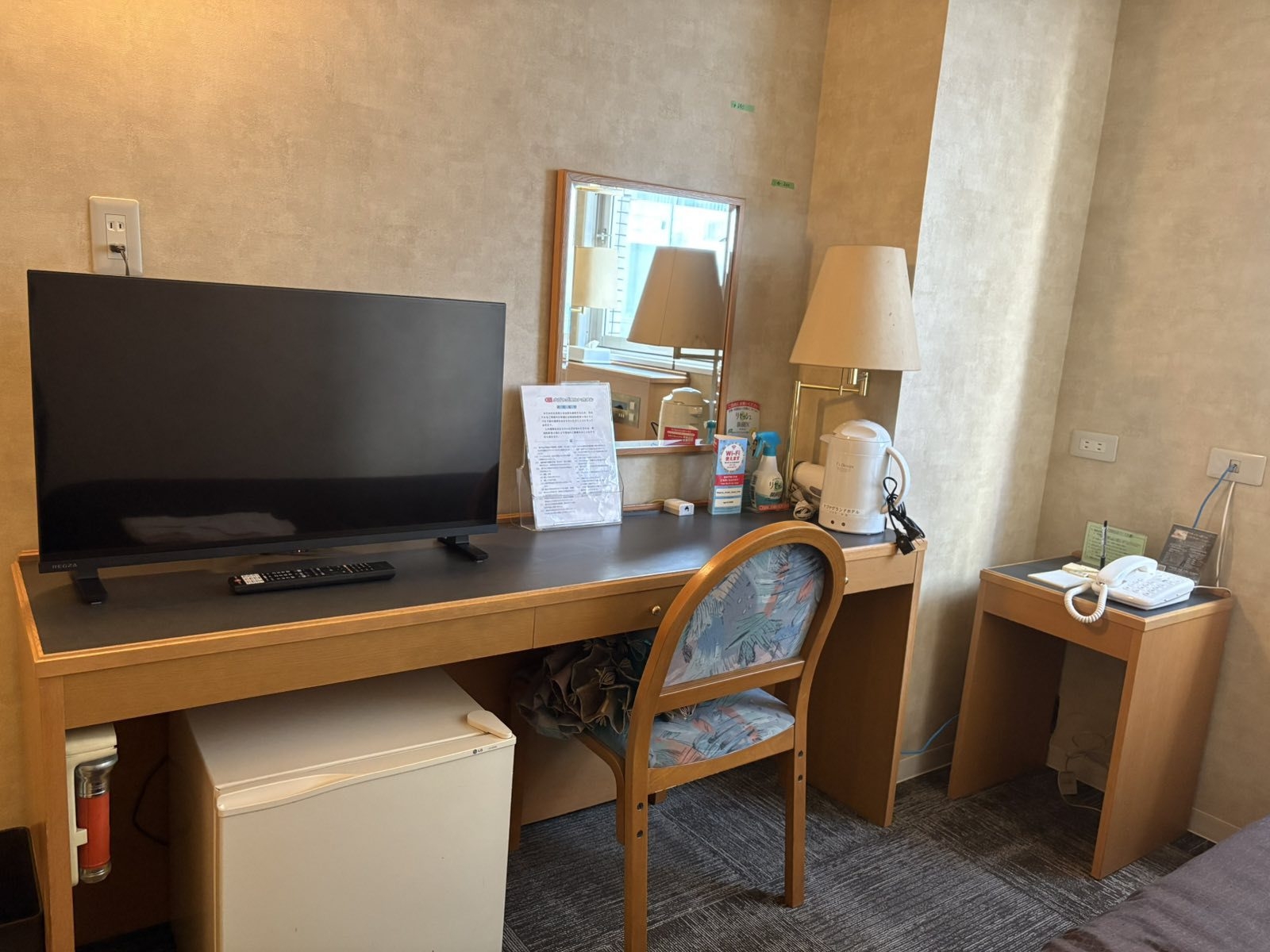 リニュ-アル済み禁煙客室◆32型スマ-トテレビ◆【予約時オンライン決済又は現地では現金払い】