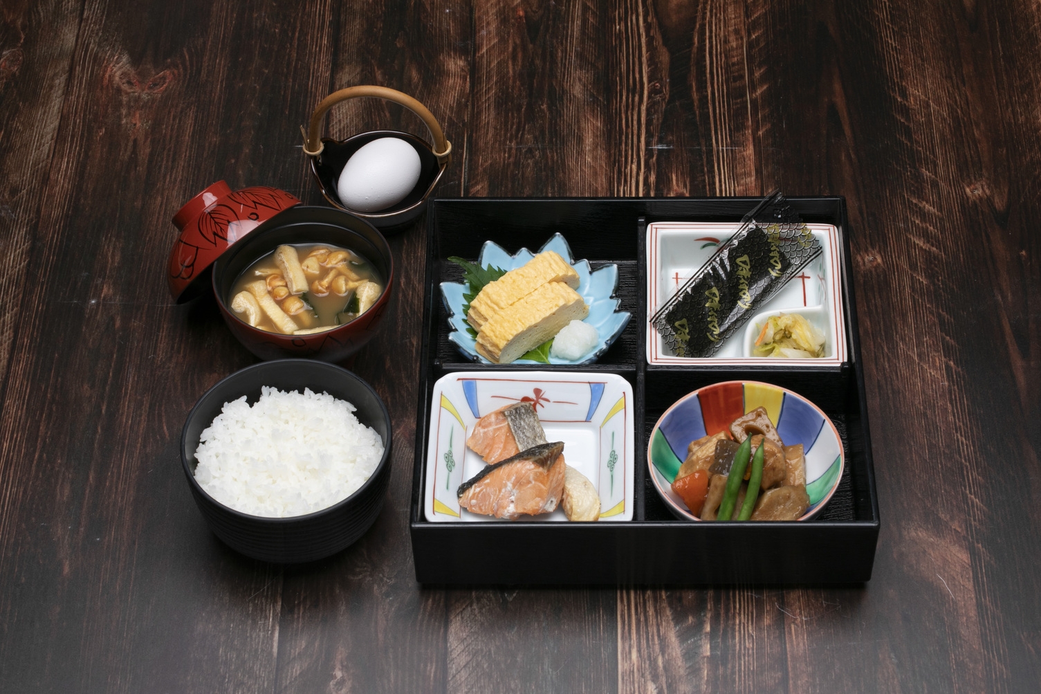 和定食の朝食付◆全室32型スマ-トテレビ◆【予約時オンライン決済又は現地では現金払】