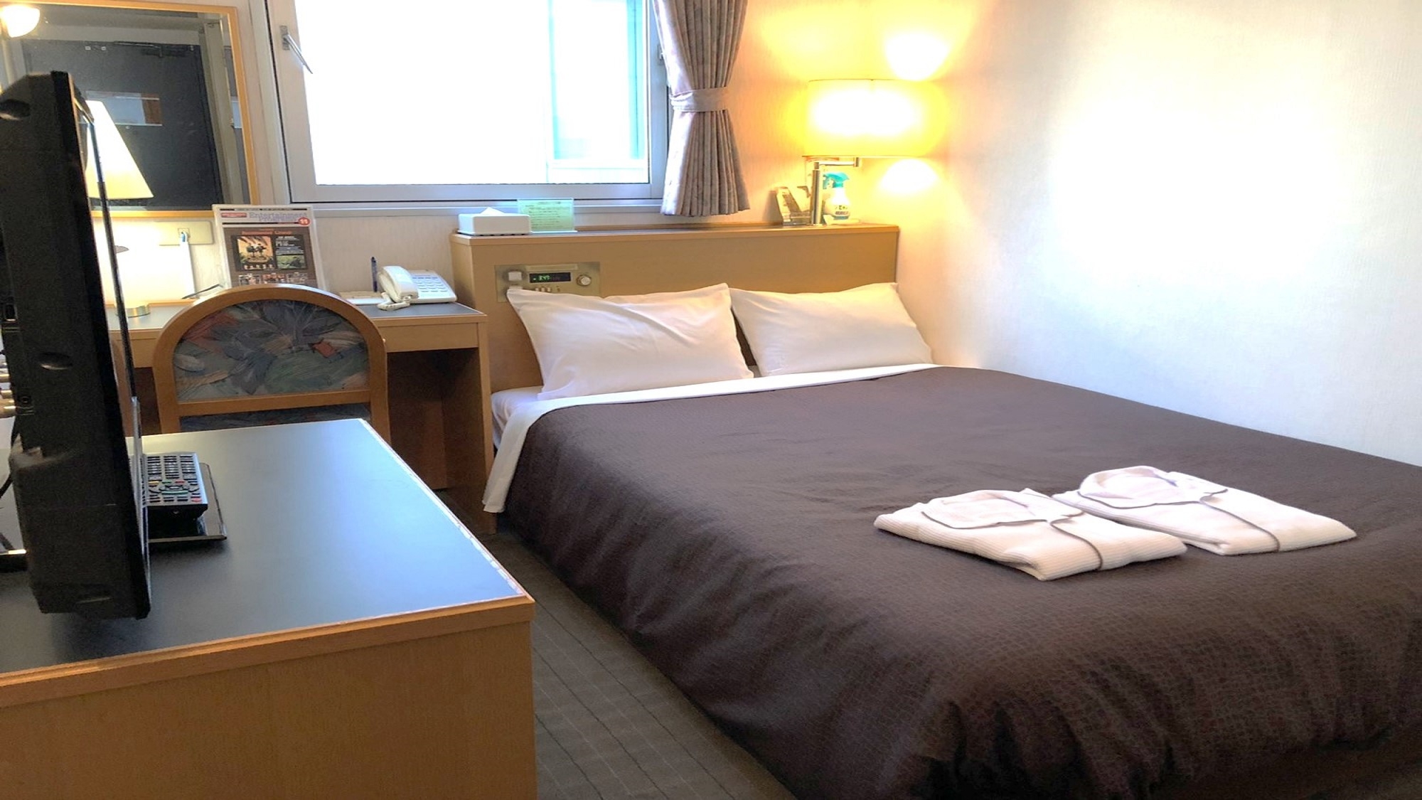 【カップル・ファミリーでお得にスティ】32型スマ-トテレビ予約時オンライン決済又は現地では現金払