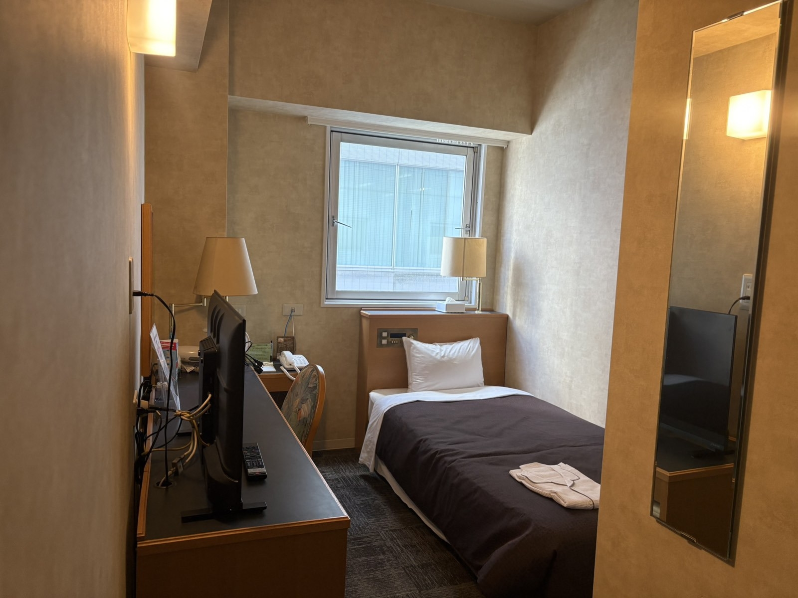 リニュ-アル済み禁煙客室◆32型スマ-トテレビ◆【予約時オンライン決済又は現地では現金払い】