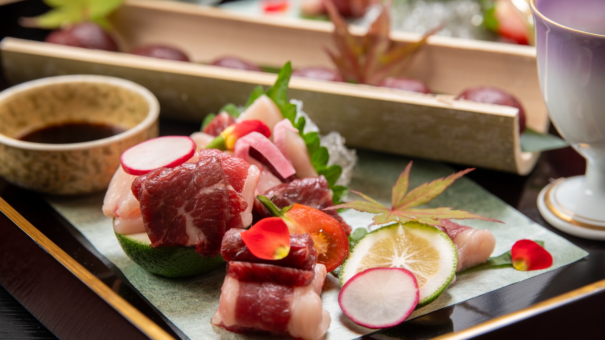 【贅沢プラン】馬刺し盛り＆料理長厳選A5ランク佐賀牛ステーキ付き「季節を歩む基本会席」