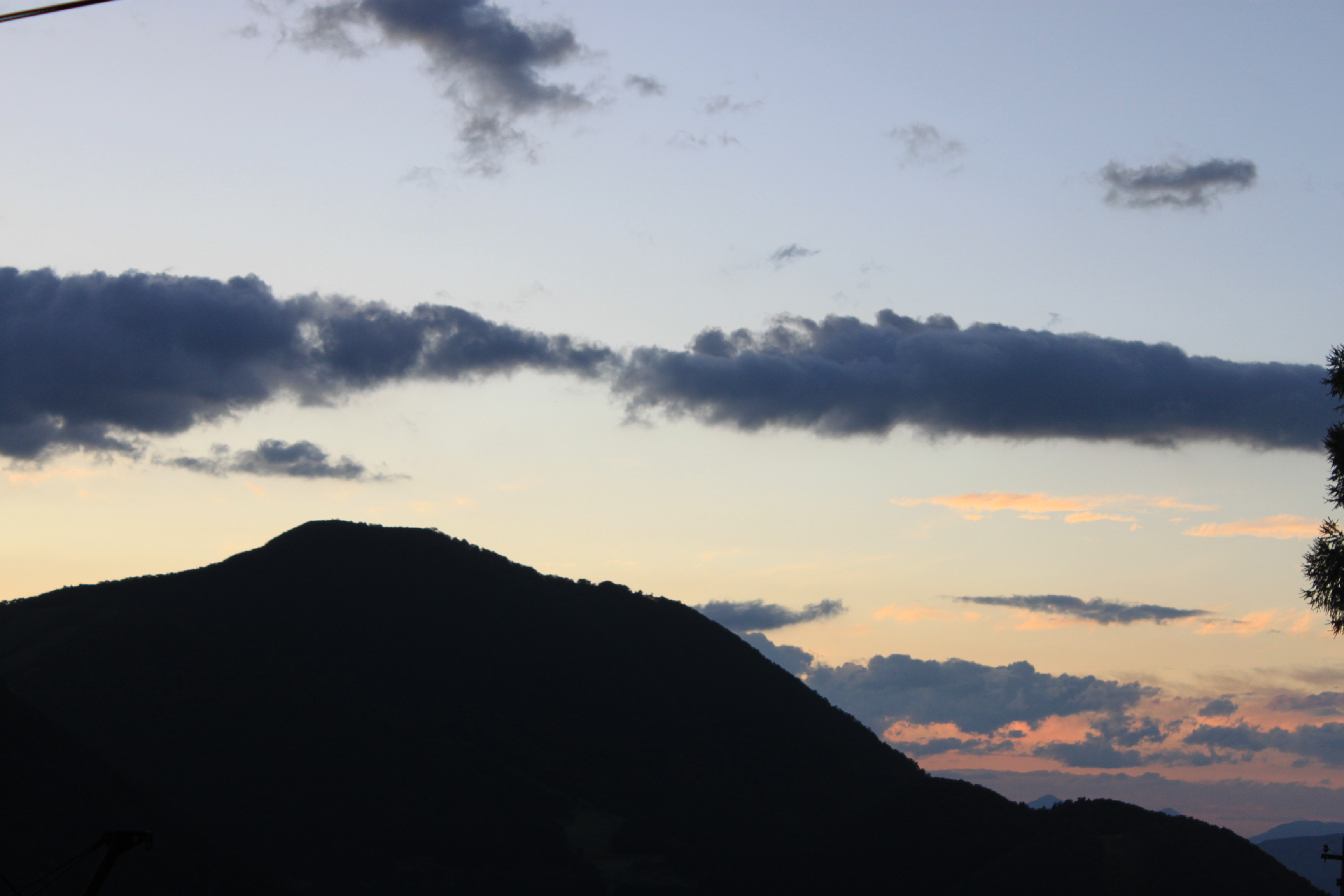 客室から眺める夕日