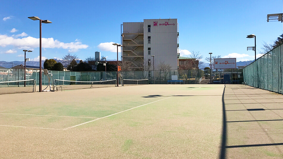 テニスコート（姉妹館・春日居びゅーほてる）