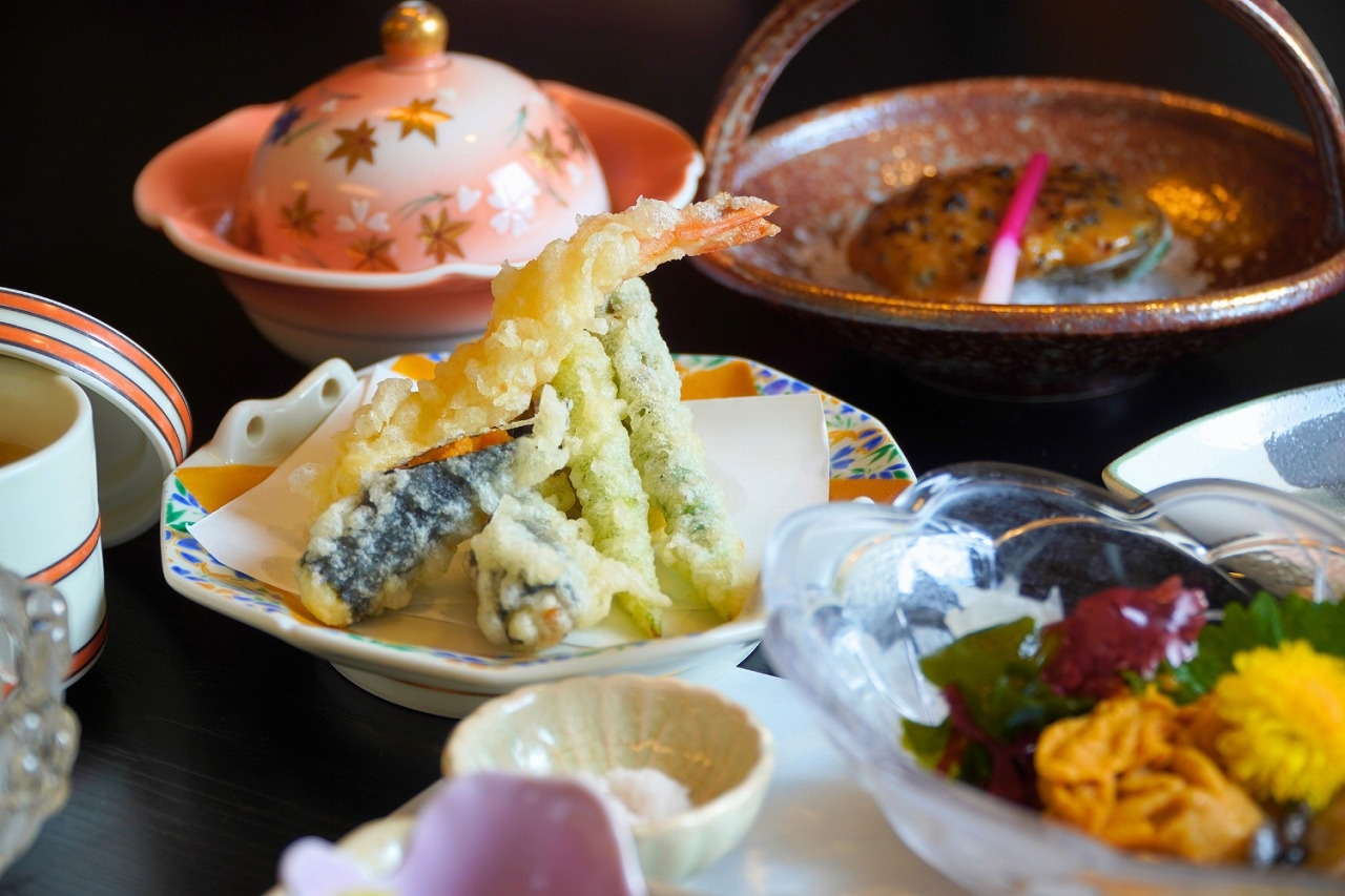 【夕朝食付】「うにづくし膳」ー全ての料理にうにをあしらった、極上のうに三昧御膳