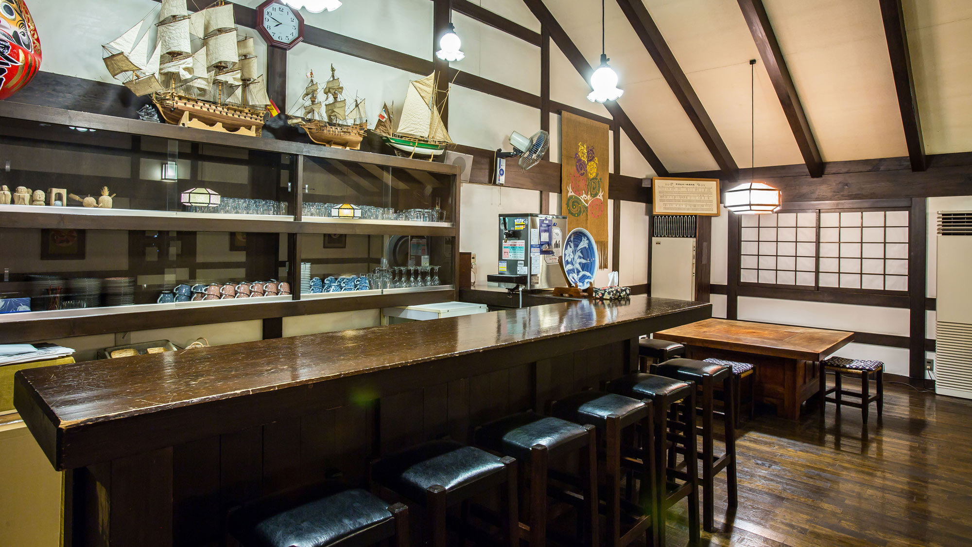 【馬刺し・食事処】食前酒1本サービス付でお得！郷土料理と名湯浅間温泉を愉しむ（夕朝食付）