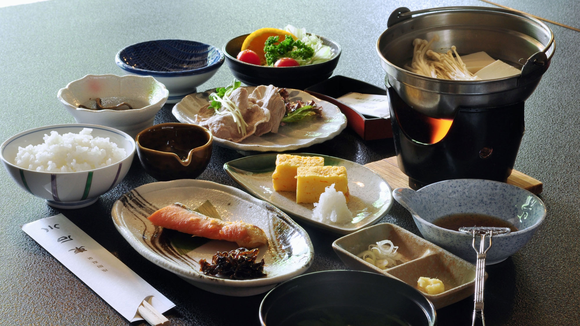 【年末年始・事前カード決済限定／スタンダード／食事処】和牛陶板焼×郷土料理♪貸切風呂無料（夕朝食付）