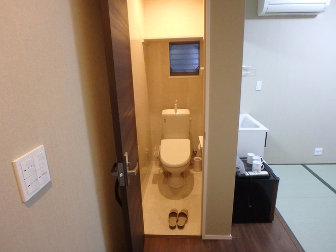 別館の「中和室」専用トイレ