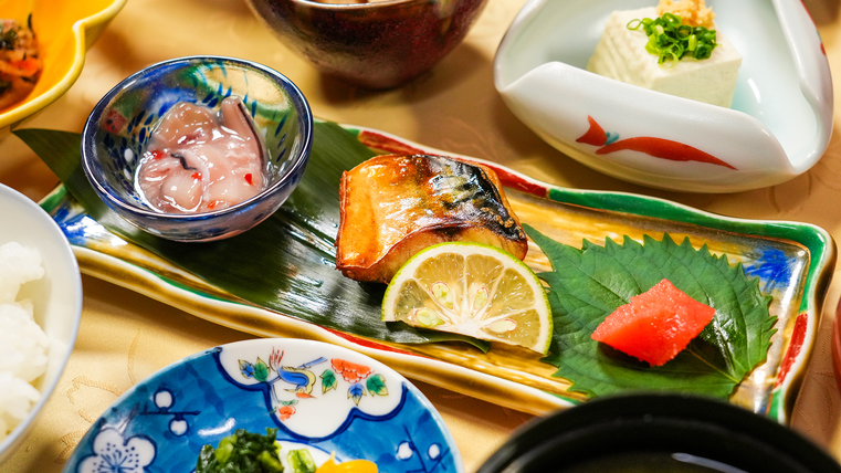 【平日限定】朝食付きプラン彡源泉掛け流しの温泉でゆったり彡こだわり朝食♪