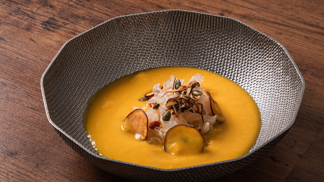 【冬限定の＜無料＞特典付】冬のご褒美旅プラン《焼きりんごとホットワイン、館内ツアーで冬の親湯を堪能》