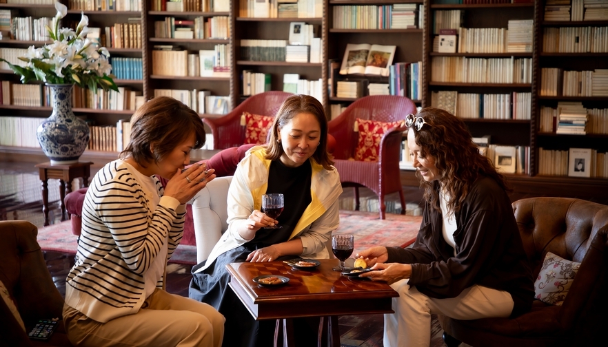 【冬限定の＜無料＞特典付】冬のご褒美旅プラン《焼きりんごとホットワイン、館内ツアーで冬の親湯を堪能》