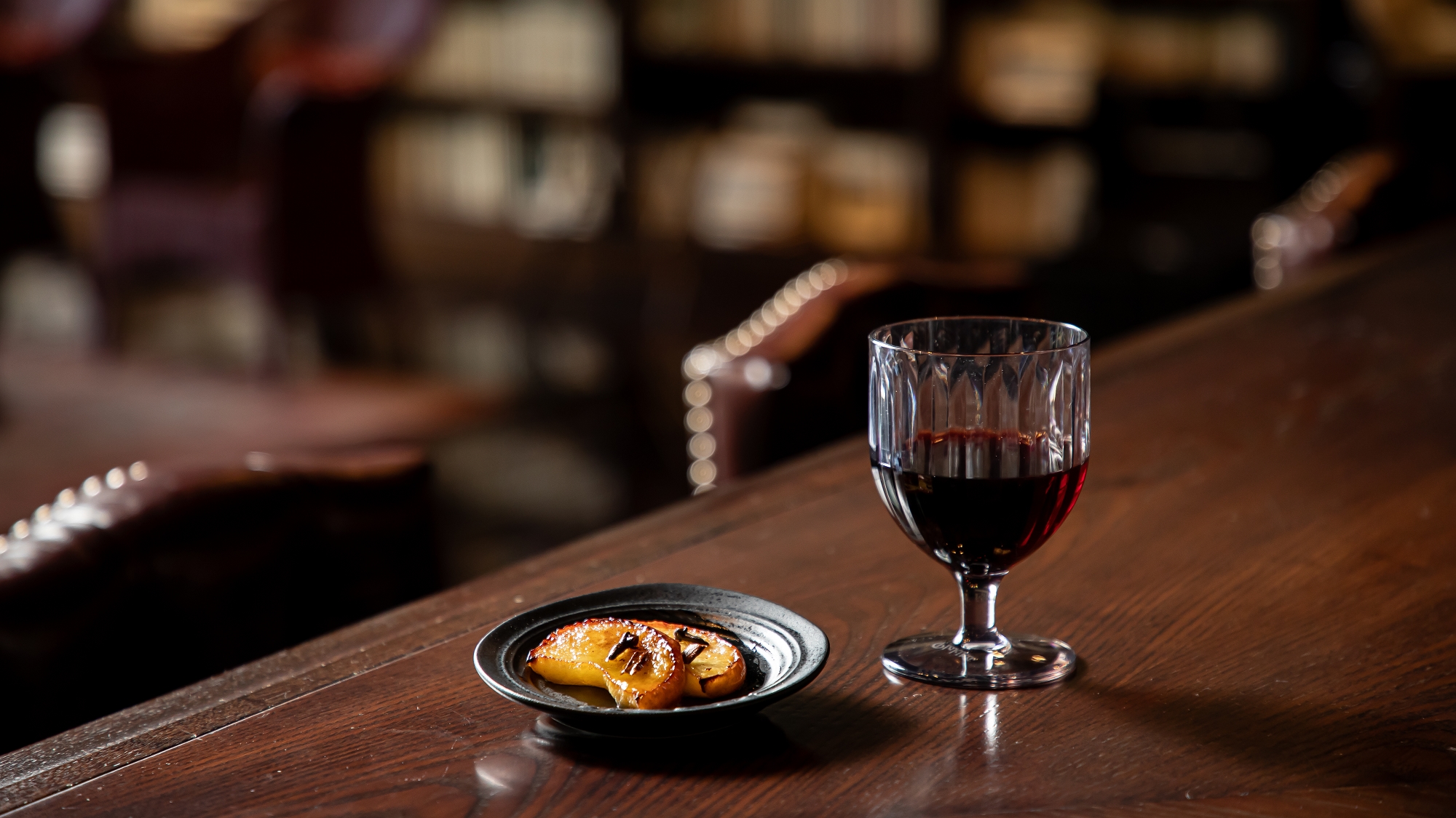 【冬限定プラン】焼きりんごとホットワインのサービス