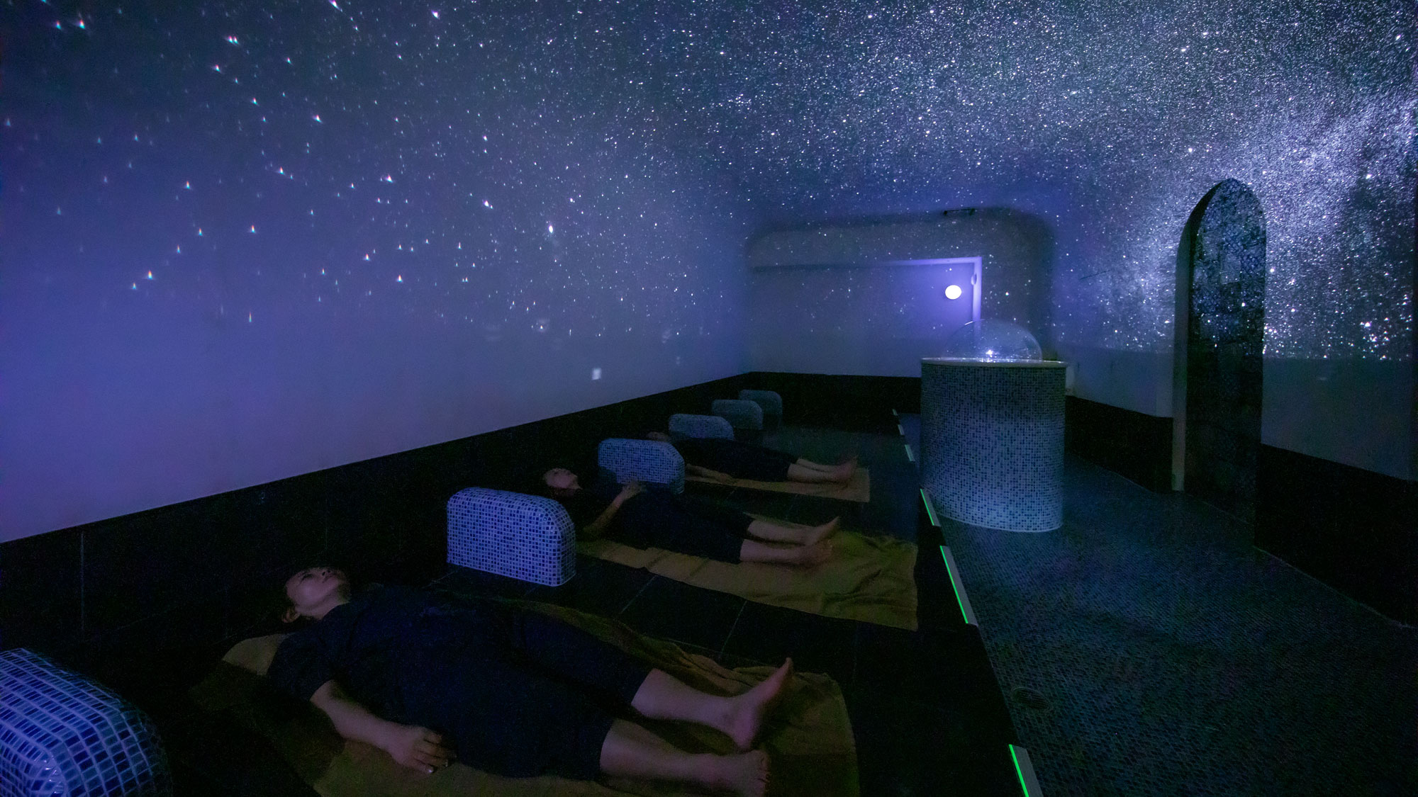 プラネタリウム岩盤浴◆女性のみ利用可能