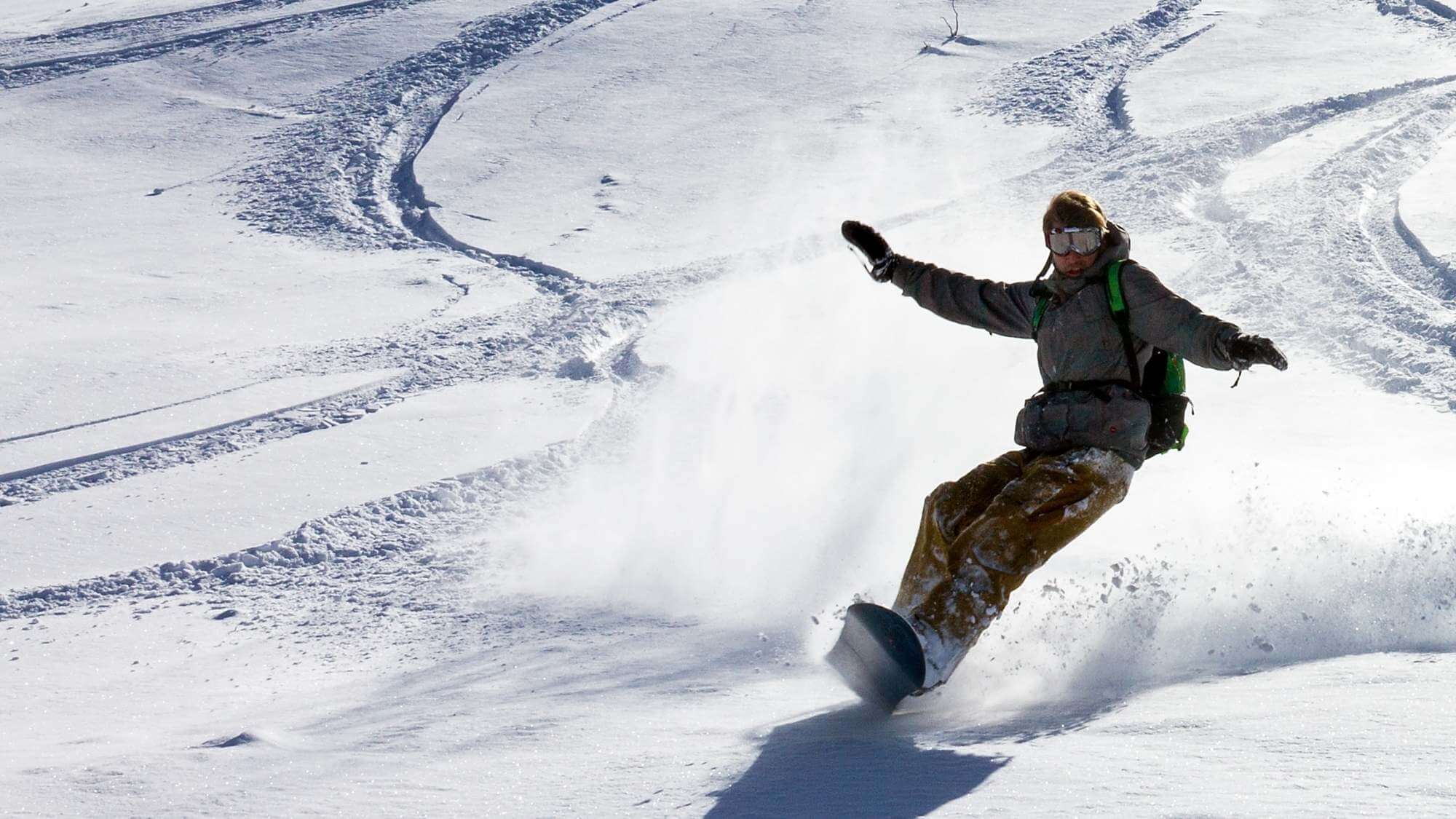 冬の新潟ならやっぱりスキー＆スノボ！ニノックススノーパークまでは当館からお車で40分！
