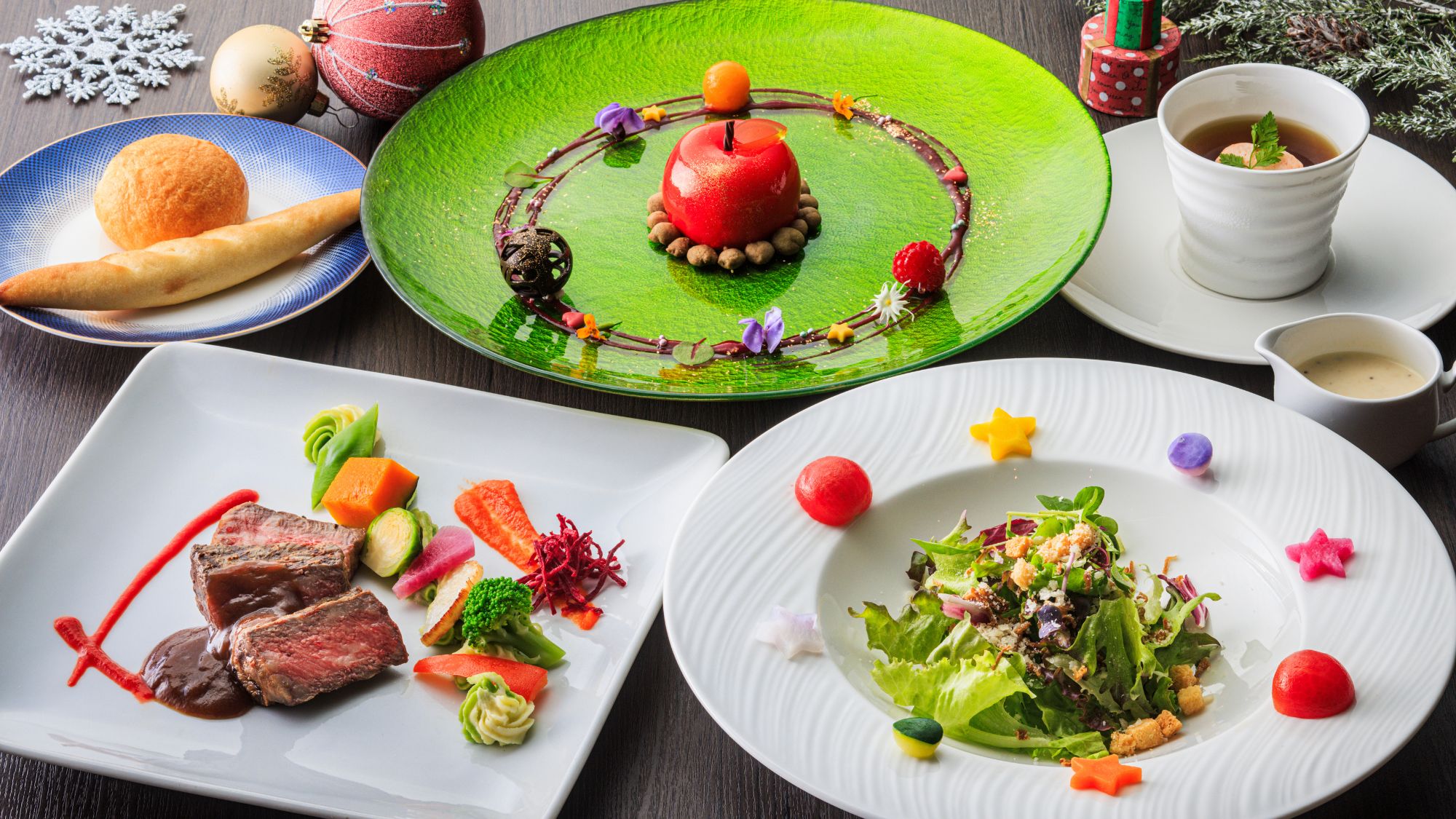 ジュイール【Jouir】一品一品に色彩のパレットが広がるコース（冬メニュー）