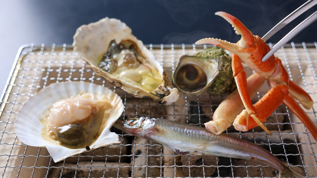 七輪炭火焼きで楽しむ浜焼き