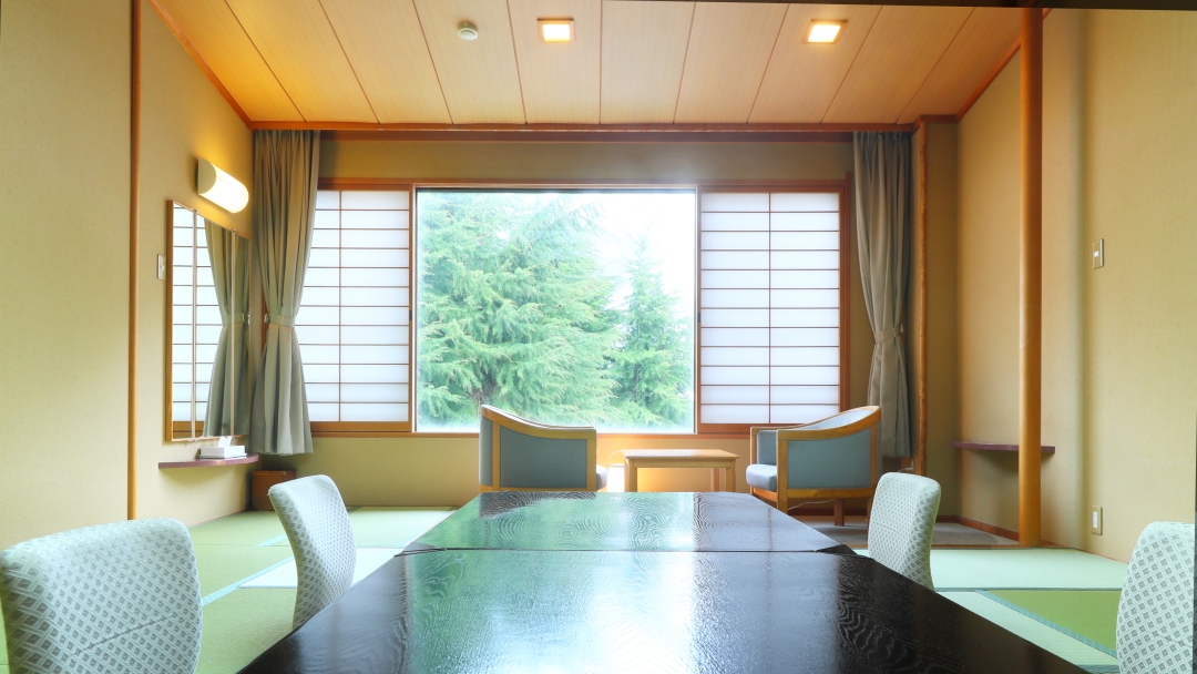 【くつろぎの間】和室10畳