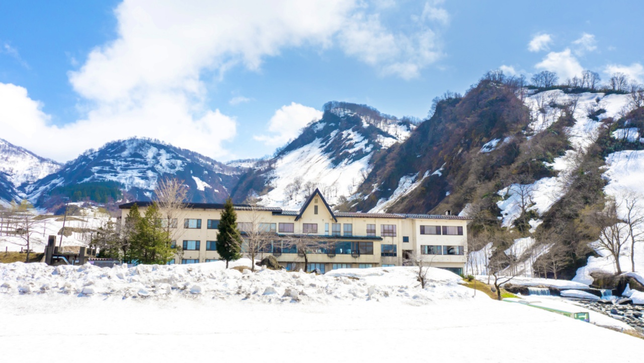 龍雲荘外観（冬）