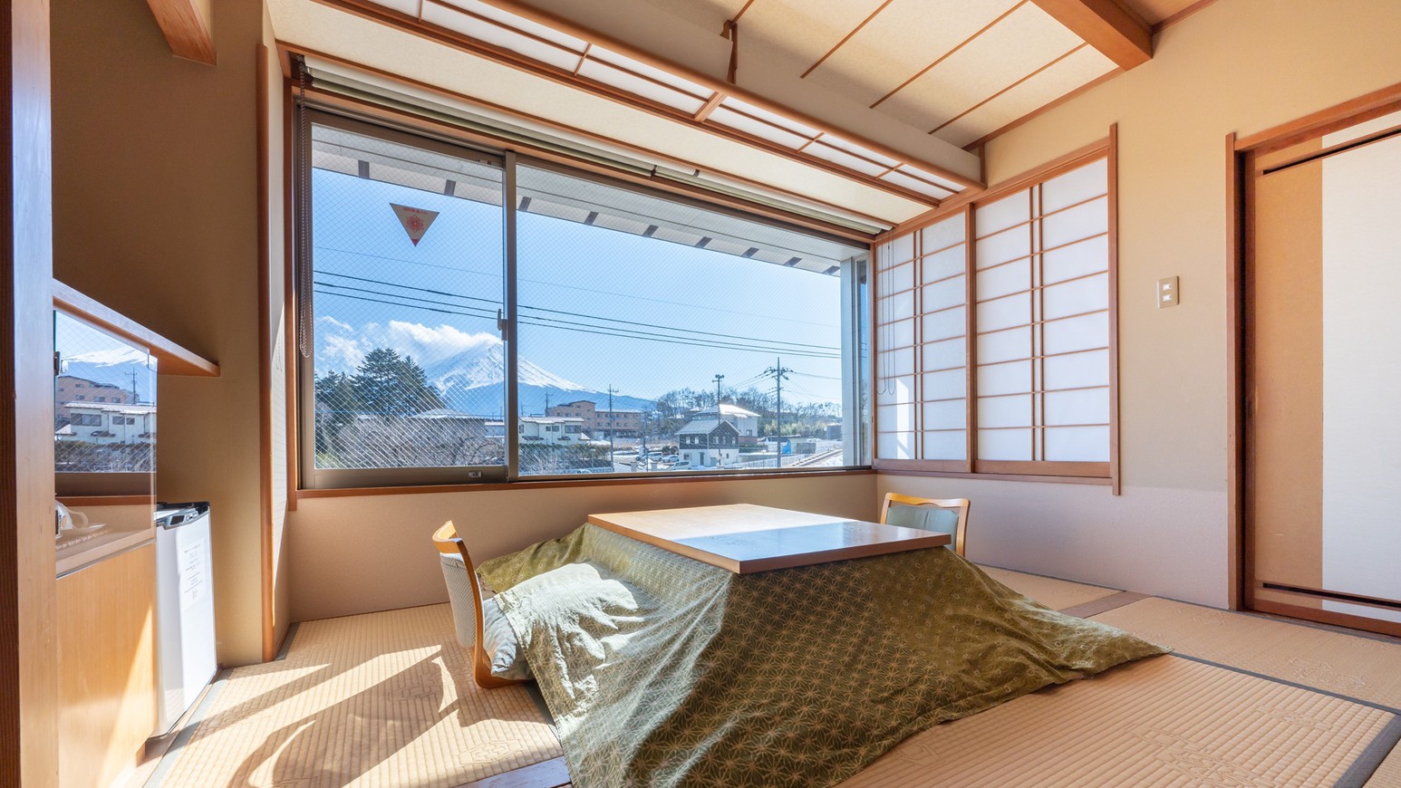 2.3F富士山展望風呂付和室10畳＋広縁炬燵【デラックス】