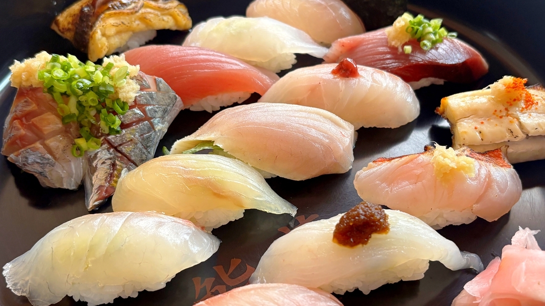 【部屋食】連泊におすすめ！気分を変えて「鮨芳」おまかせ握り15貫｜房総地魚を楽しむ2食付プラン