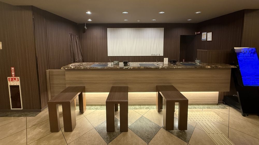 フロントカウンター