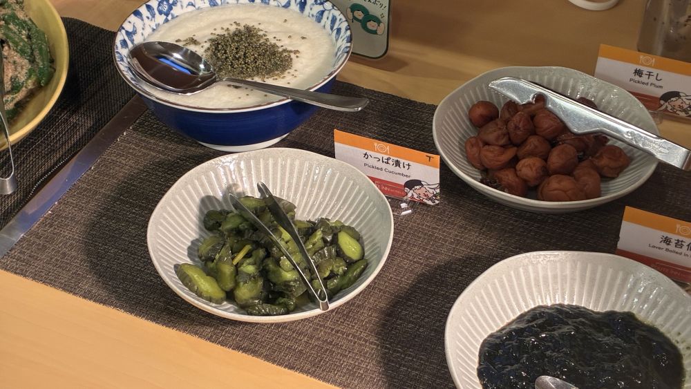 朝食【メニュー例:お漬物】