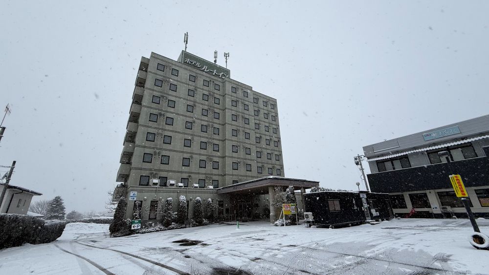 ホテル外観【冬】