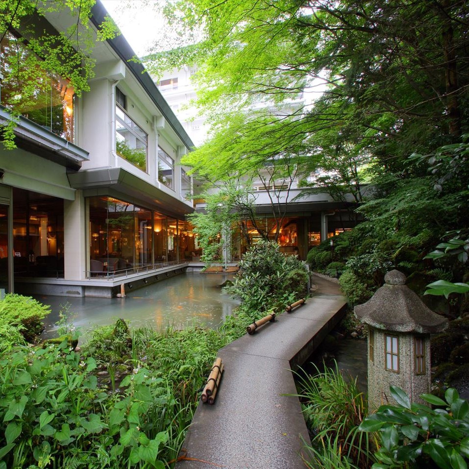 【2026年GW】【休憩は広間】季節の和食膳付！湯量豊富な癒しの温泉でリフレッシュ♪