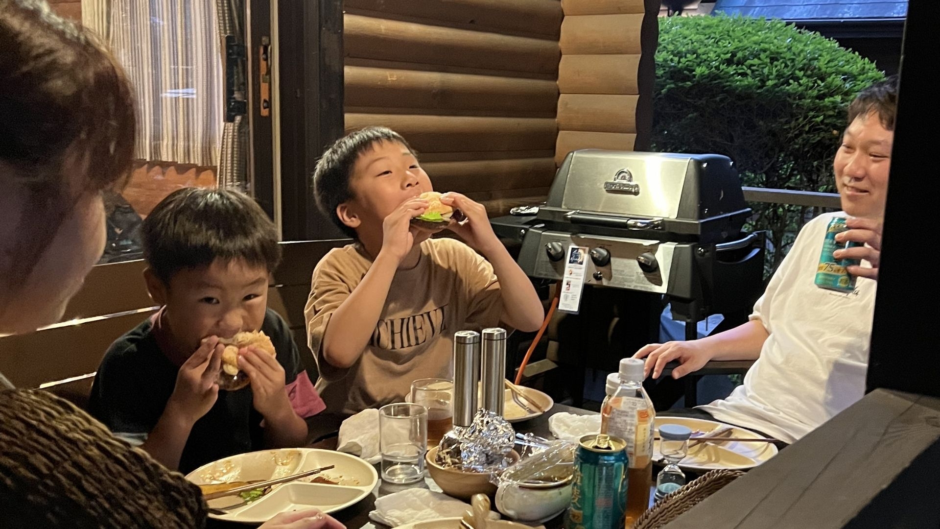 信州プレミアム牛のテラスBBQ＋焼き立てパンの朝食｜お部屋で過ごす森の1泊2食