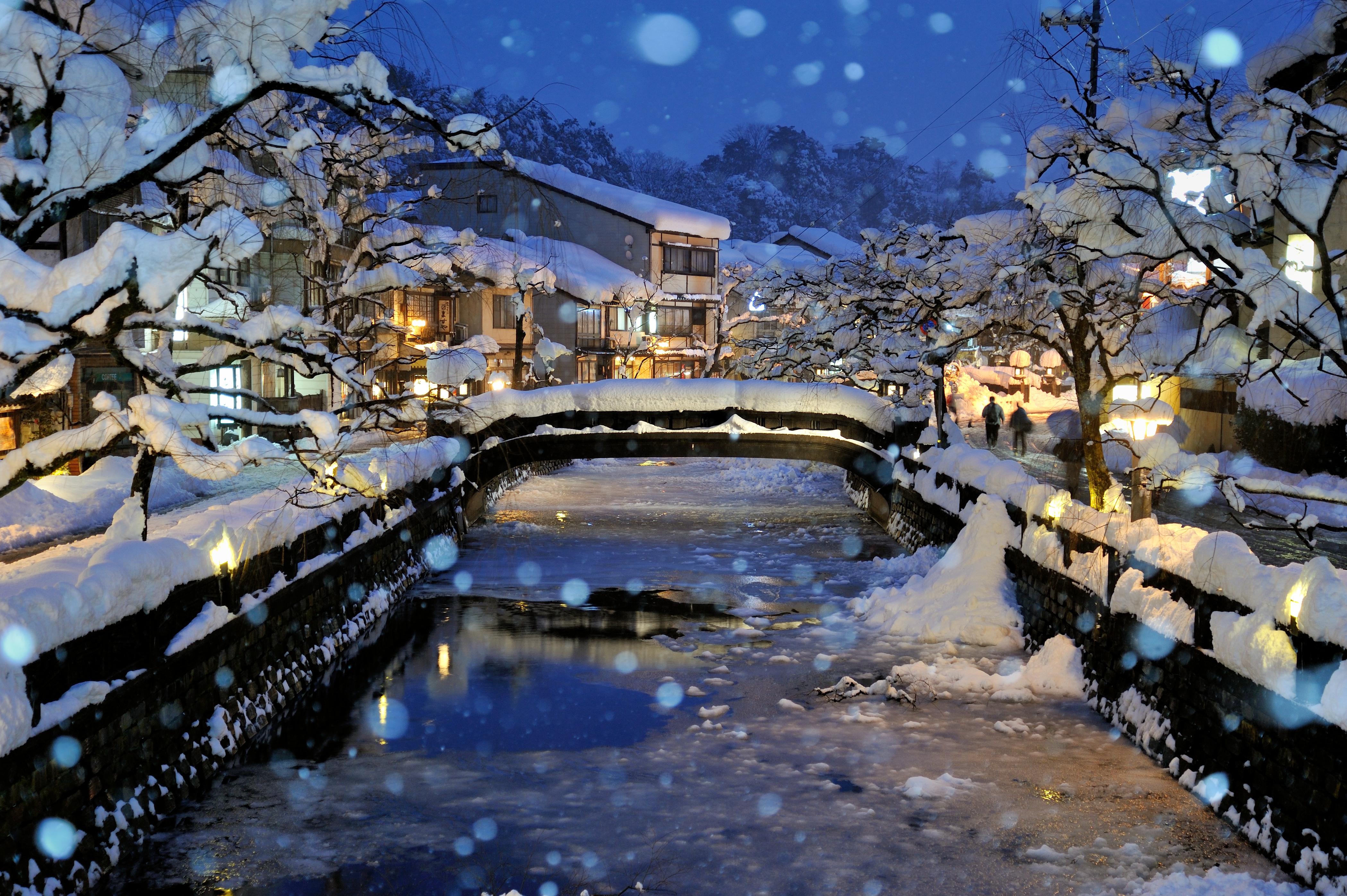 城崎温泉雪景色