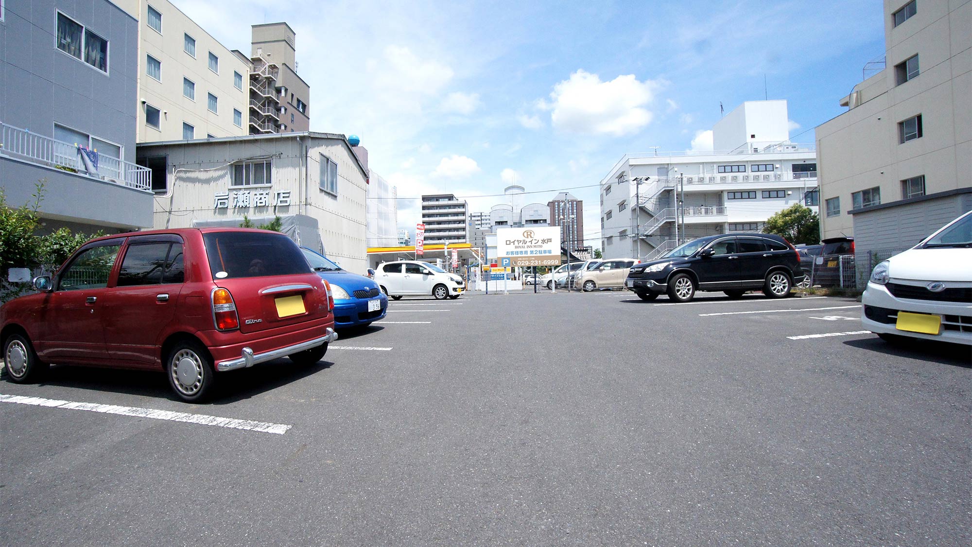 無料駐車場30台（先着順）